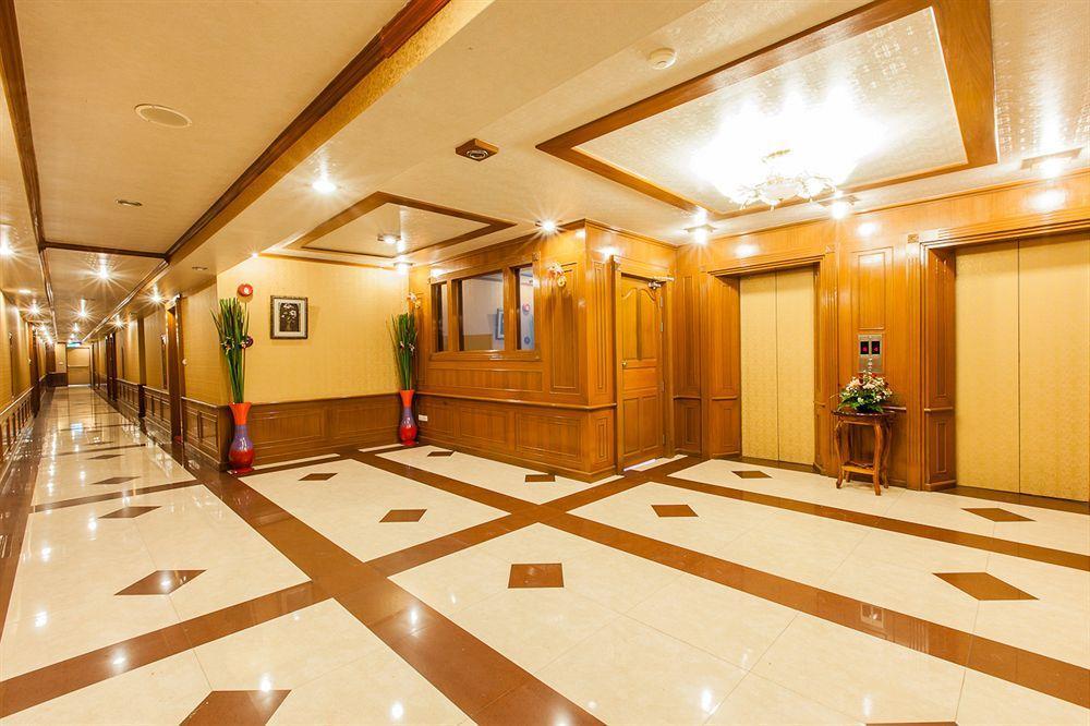 Oyo 796 Paradise Sukhumvit Hotel Bangkok Exterior photo
